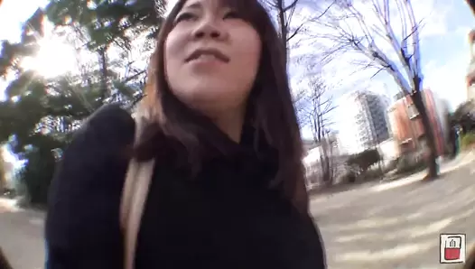 JG-171 03 Amateur submission, self-take video series 089, shitting while standing FILE..3