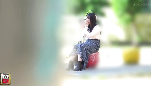JG-558 02 Close-up filming and self-portraits over several days: Hinata Nagano’s poops at home.