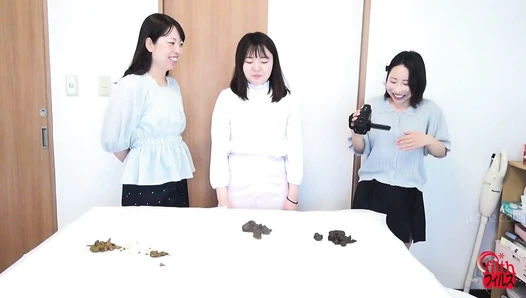 FF-673 03 Kinky part-time job. Girlfriends were asked to film each others poop. VOL. 2
