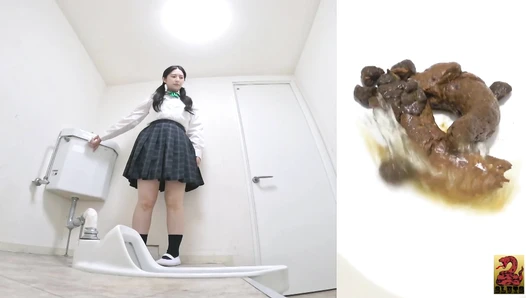 SR096 03 A study of schoolgirls’ farting and feces. 6-cameras with double view shots.