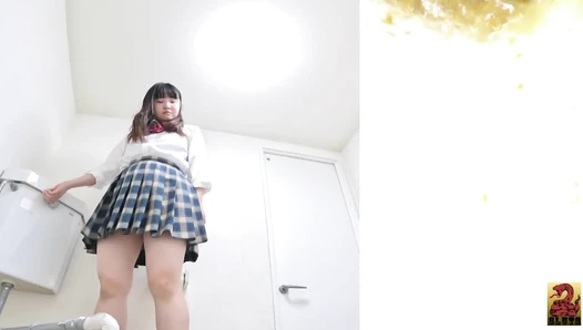 SR096 08 A study of schoolgirls’ farting and feces. 6-cameras with double view shots.