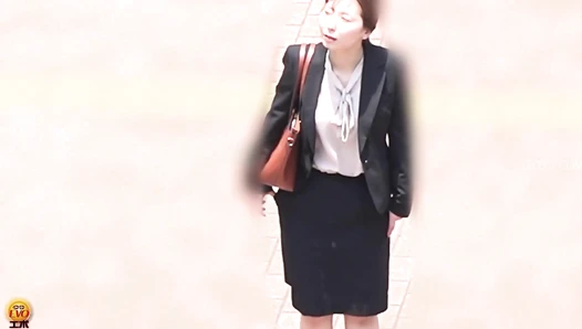 EE-786 01 Hidden camera footage of sexy poop from OLs in lewd underwear.