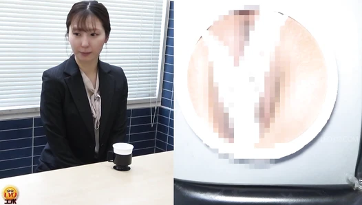 EE-786 01 Hidden camera footage of sexy poop from OLs in lewd underwear.