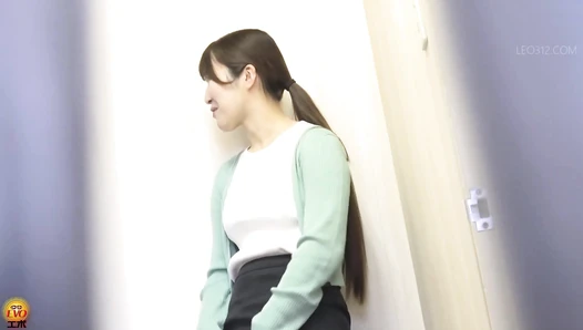 EE-786 09 Hidden camera footage of sexy poop from OLs in lewd underwear.