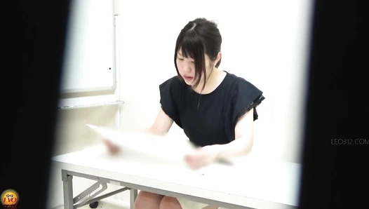 EE-786 09 Hidden camera footage of sexy poop from OLs in lewd underwear.