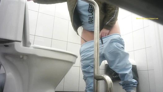 New Street Toilet 2022 (083K)