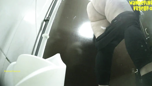 Risky Shooting Toilet (024K)