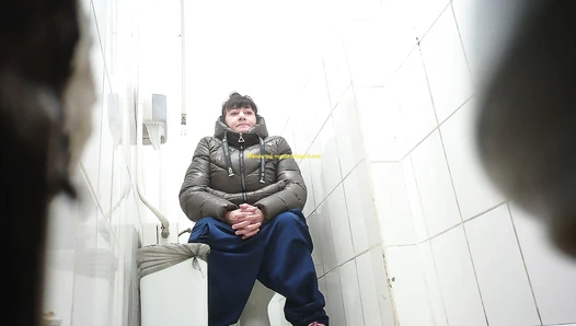 Shopping Centre Toilet 2022 (143K)