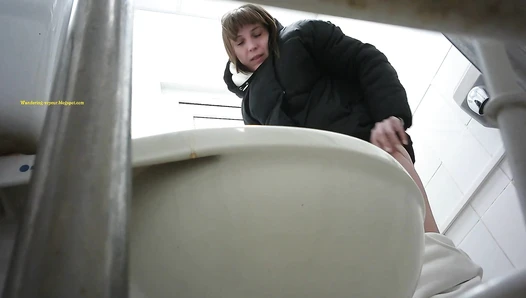 Shopping Centre Toilet 2022 (180K)
