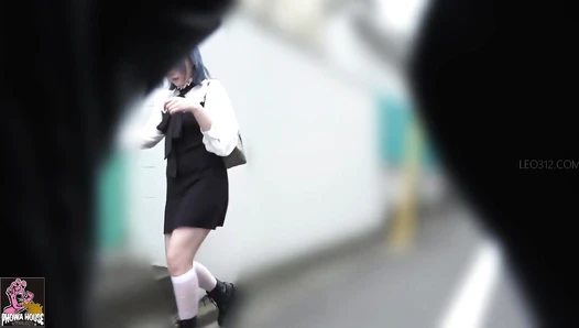 PGFD-099 05 Drunk woman, fingered deep in her throat and vomited violently.