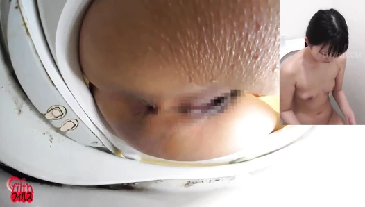 FF-677 07 Hidden camera in the house: sisters pooping naked!