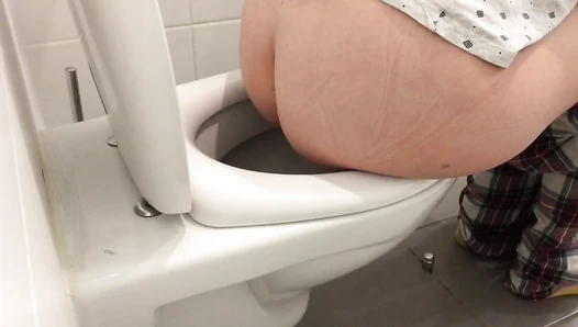 Markovna - Pooping clip compilation