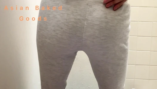 Marinayam19 - Shit in tight white sweatpants