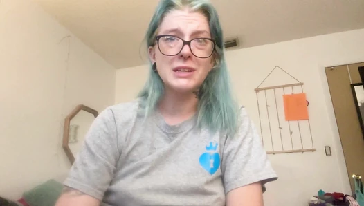 missellie8 - The Digestive Lesson: Close Up