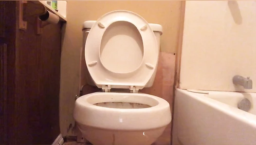 GoddessKinkyCaramel - Booty Shaking Pooping