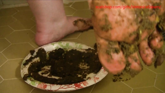 VeronicaSteam - Shitting and Squashing
