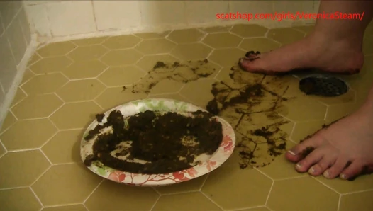 VeronicaSteam - Shitting and Squashing