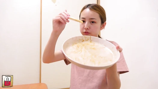 JG-571 03 Close-up interview and self-portraits taken over several days. A thick half-Japanese beauty who has polished her adult charm. Elisa Kubo’s poop at home. VOL. 2