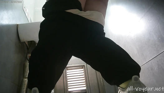 2024 Latest Women's Toilet Back Shots of Big Asses (Part 8) [Original Version of a Certain Room]