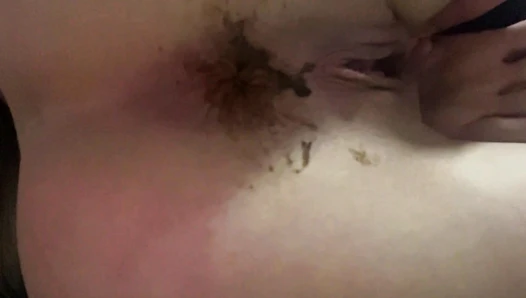 Thefartbabes - Shiny Ass Poop Serve