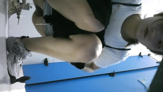 “Magic Hands☛Outsourcing” Fine Toilet Photography ‘Top Face’ (Beauty Peeing Her Pants) (Part 2)