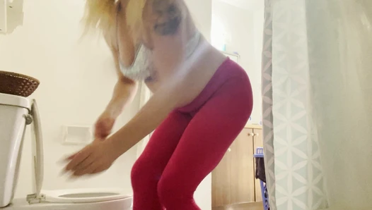 DirtyDaisy - Blonde Curvy Shit