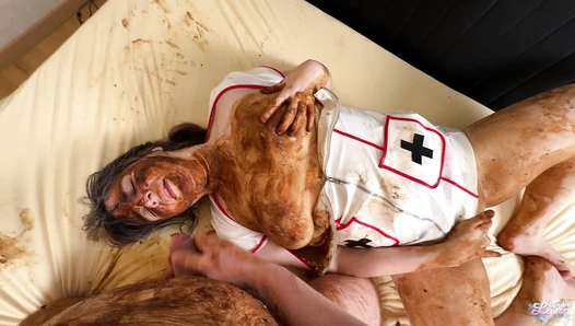 Lyndra Lynn - Nurse Extra Poop Treatment 4k