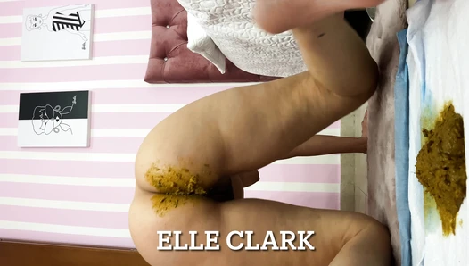 ElleClarkScatQueen - big shit and smearing