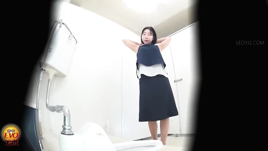 EE-794 01 Office ladies pooping with their clothes off and legs spread open! VOL. 5