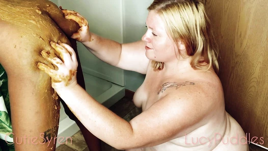 Syren C - Desperate Kitten Poops in Mommy’s Hands