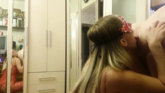 Brown wife - Scat kiss