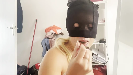 Venuslovexx - Hot Blonde Girl Eating, swallowing Scat