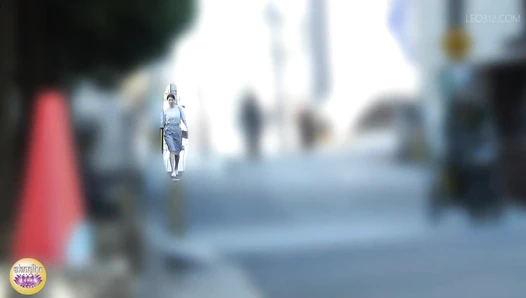 SL-638 03 Hidden camera footage of toilet accidental defecation. An excretion scene that left people confused and anxious.