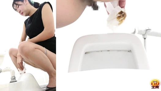 EE-799 02 Hidden camera footage of defecation in a bookstore: womens sudden urge to poop.