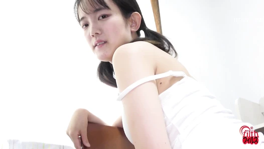 FF-686 04 Girls pantypooping: clear poop accumulating in see-through panties.