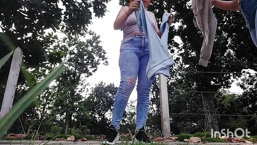 Sarathonson - Jeans challenge in public