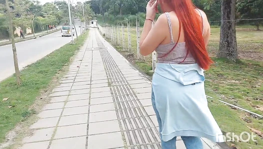 Sarathonson - Jeans challenge in public