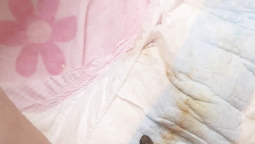 PooGirlSofia - Regressed Messy Diaper Play - Nappy Off