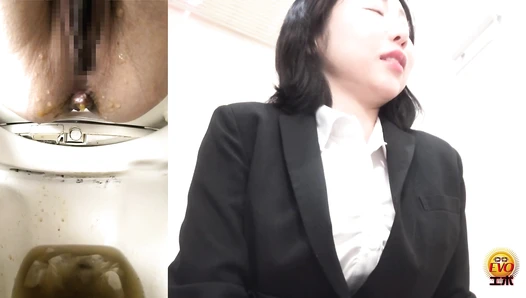 EE-758 05 Company shame: colleagues can hear office lady farting and diarrhea