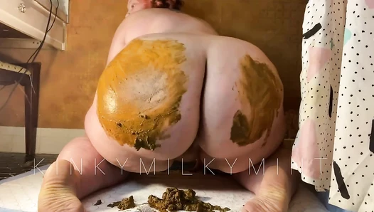 KinkyMilkyMint - Early Morning Shit and Smear