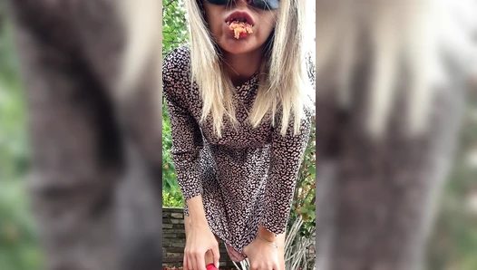 Lily - Diarrhea in an apple orchard