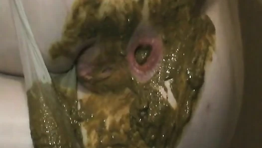 Pantyhose Shitter