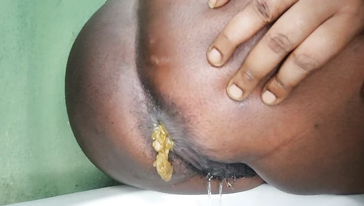 PrettyEbonies - Monster farting and close up poop