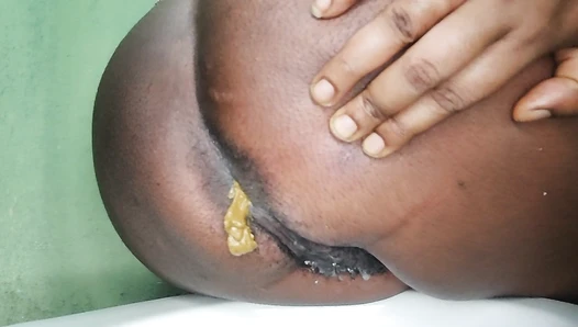 PrettyEbonies - Monster farting and close up poop