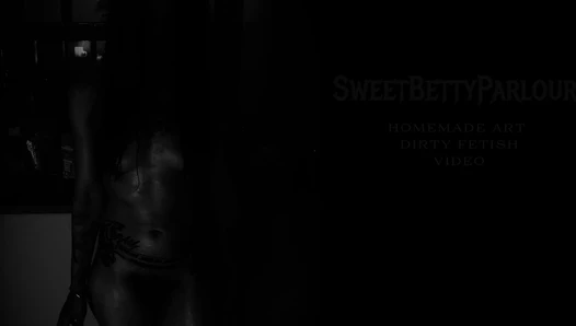 SweetbettyParlour - Paradoxical double smelly shit
