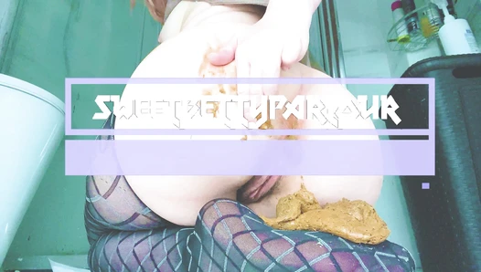 SweetbettyParlour - Paradoxical double smelly shit