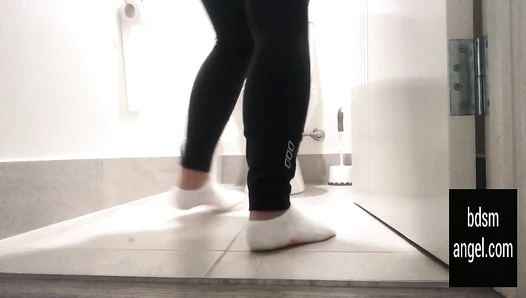 BDSMangel - Stomach Pain - Poo next to toilet