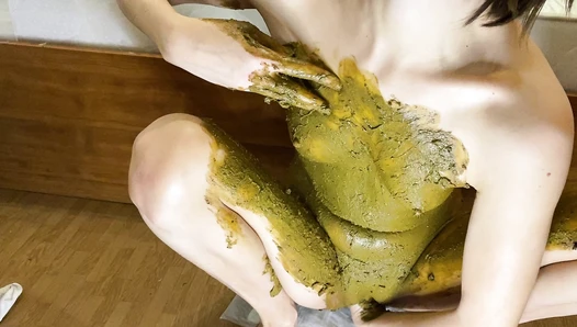 p00girl - pile of diarrhea, smeared, face mask,fisting