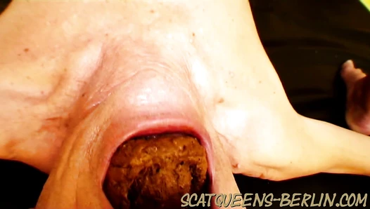 Scatqueens-Berlin - The 50th Time of Shit