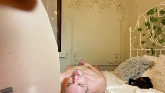 YourLocalDomina - Mistress Anna farts in slave mouth